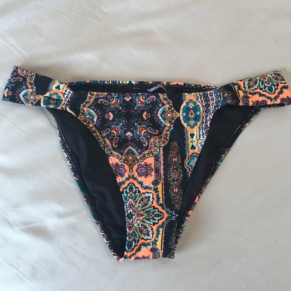 COPY - O'Neill Bandit Print Bikini Bottom NWOT